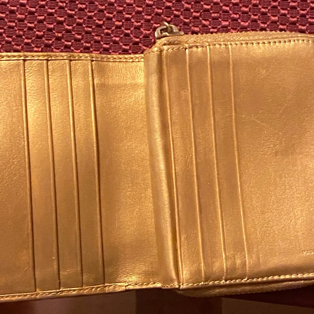 💛Fendi Wallet - Picture 2 of 5